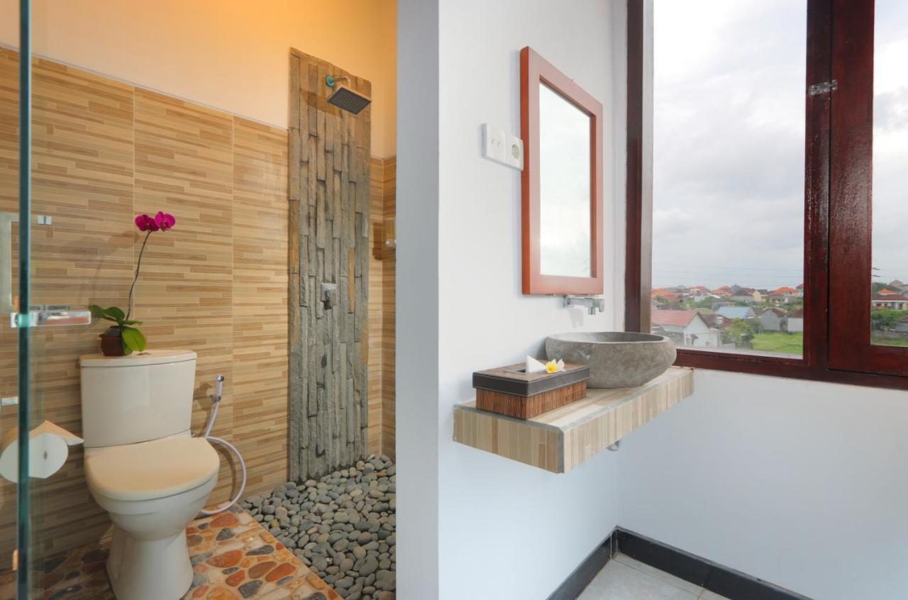 Valomia Guest House Denpasar Exterior foto